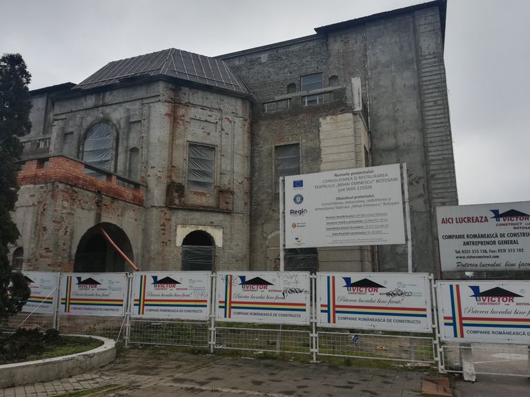 Municipalitatea pregăteşte o nouă licitaţie pentru Teatrul „Mihai Eminescu”