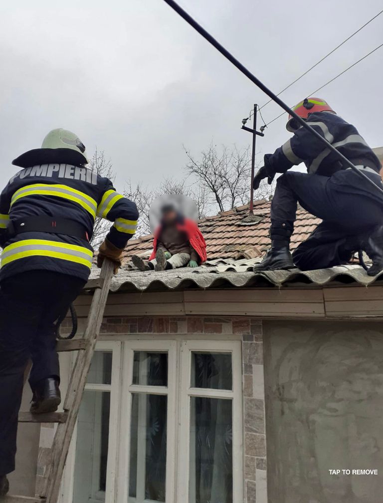 Accident vascular suferit pe acoperișul casei