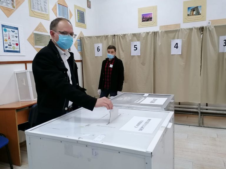 Primarul Cosmin Andrei a votat pentru un viitor mai bun