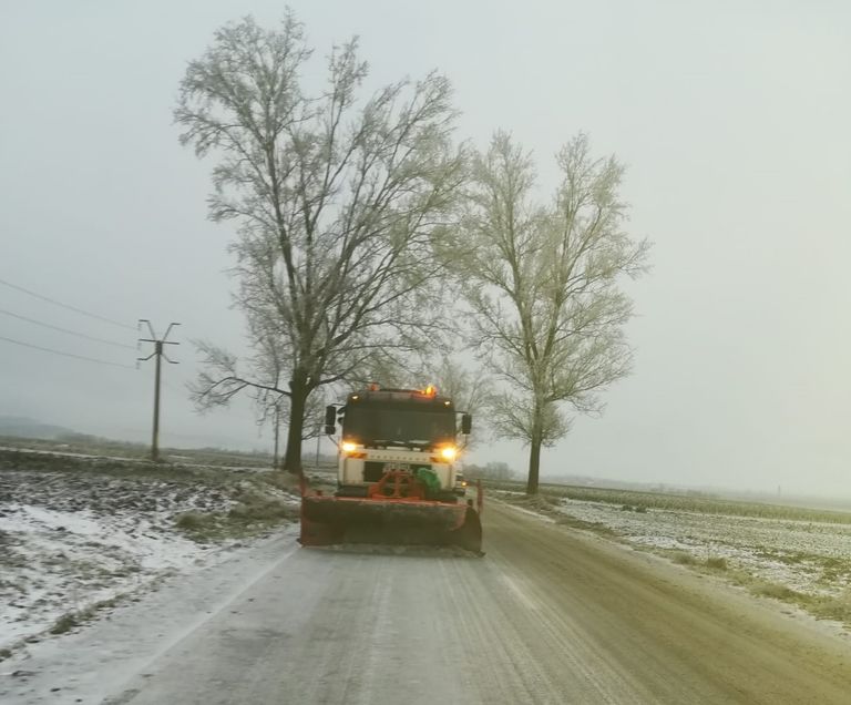 Se circulă pe toate drumurile naționale