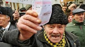 În plină pandemie, pensionarii au ieșit în stradă! Proteste în fața Palatului Cotroceni și Guvernului