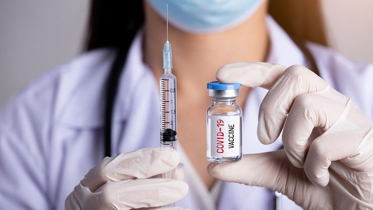 Vaccinul Moderna ajunge miercuri în România