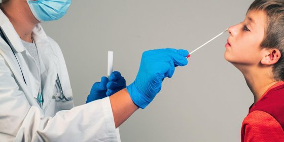 Cehia impune testarea obligatorie anticoronavirus