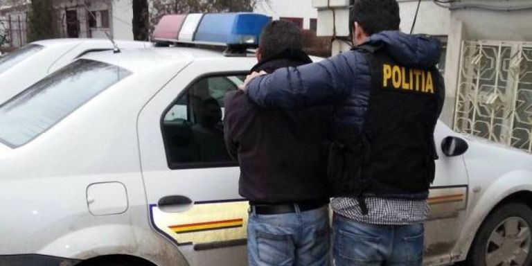 Spărgători de locuințe prinși de polițiști. Suspecții au fost capturați în municipiu