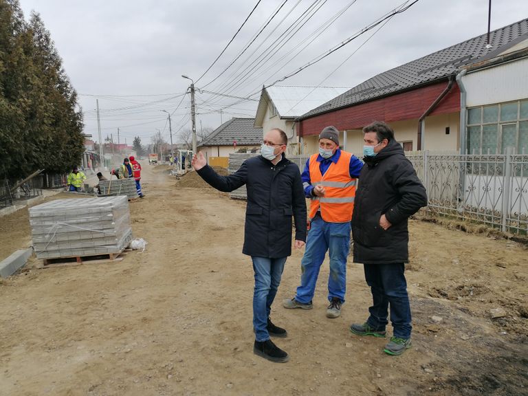 Municipalitatea continuă lucrările pe strada Iuliu Maniu