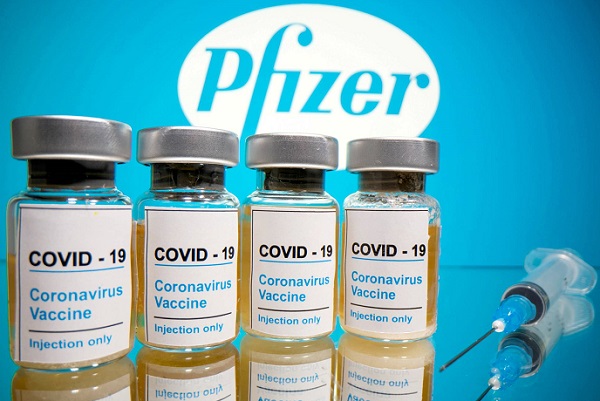 O nouă tranşă de 345.000 doze de vaccin Pfizer soseşte în România