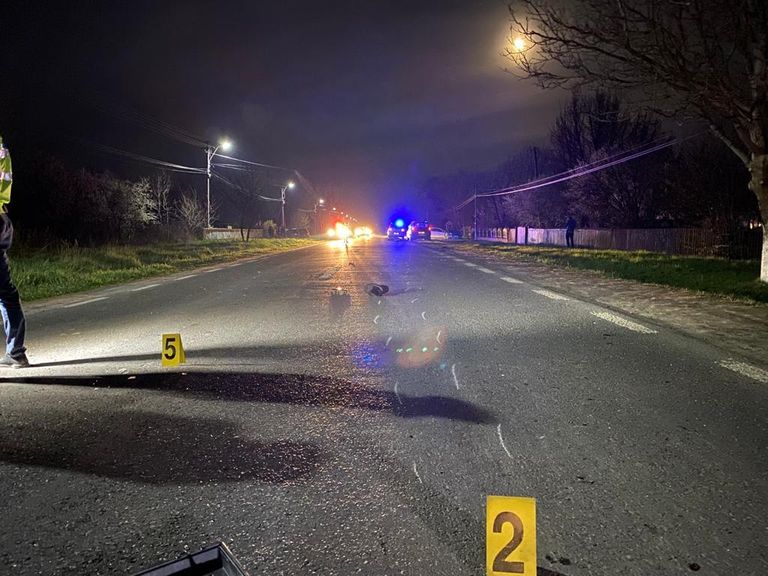 Şoferie începută cu un accident mortal. Pieton spulerat de un şofer începător