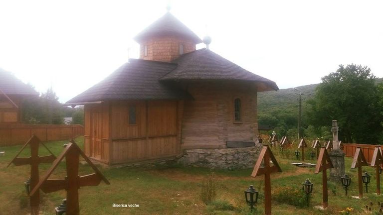 Monahi ai familiei Iurașcu