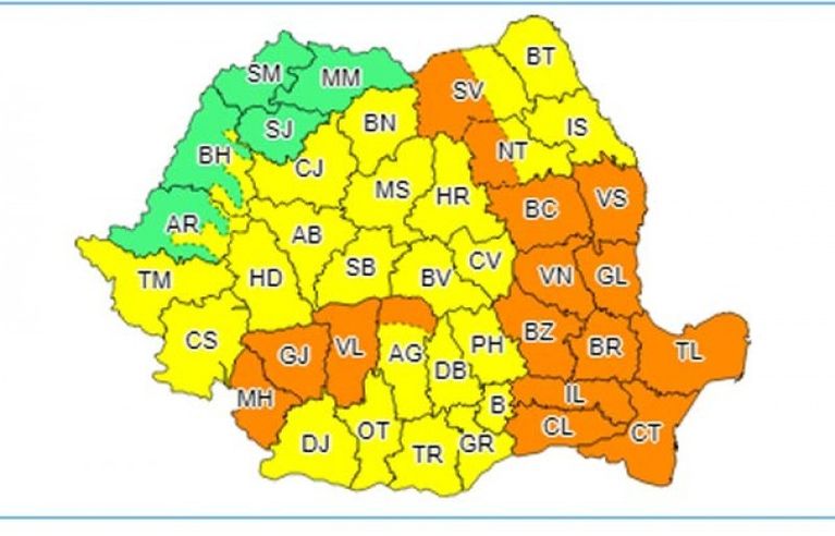 Cod galben de vreme rea prelungit la Botoşani
