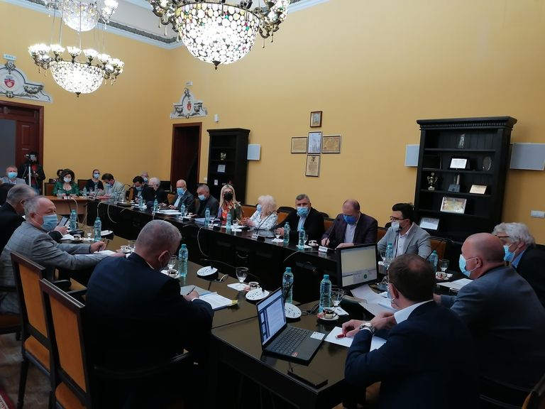 Noi contre politice în deliberativul local