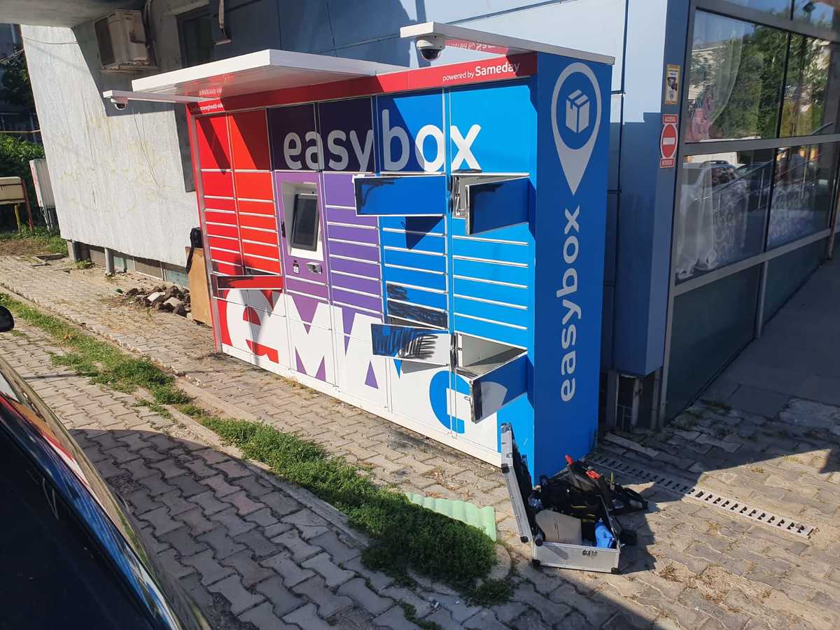 Cutii Easybox sparte în Botoşani (video) Monitorul de Botoșani