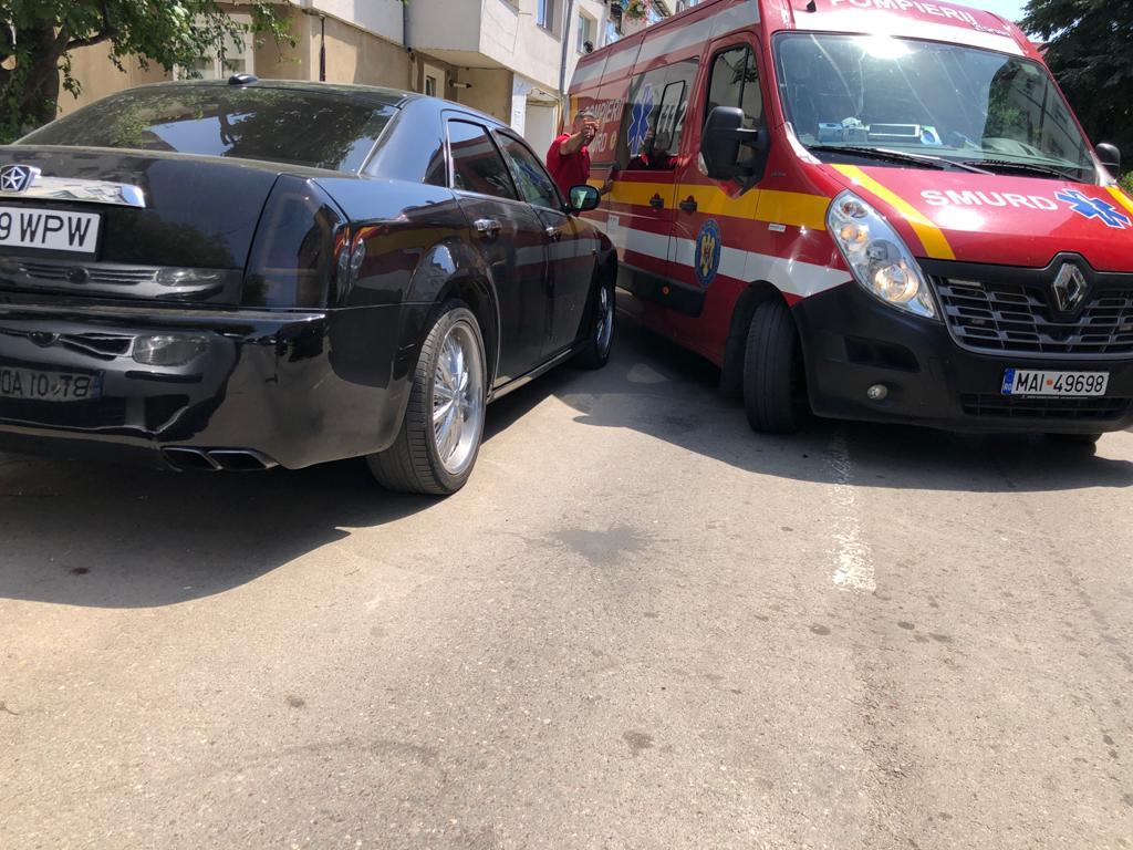 Oraş sufocat de maşini parcate la întâmplare (video) - Monitorul de Botoșani - Vimarsana News
