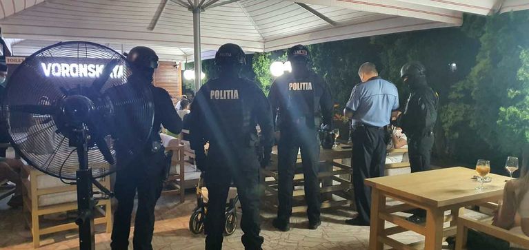 Razie în noapte organizată de polițiști, cu sprijinul jandarmilor și al luptătorilor SAS