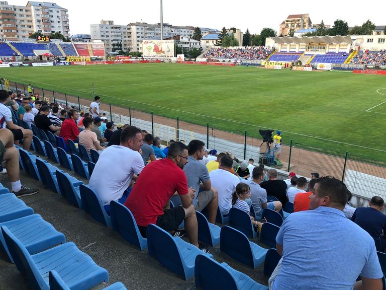 Primul meci cu spectatori după un an jumătate! (video)