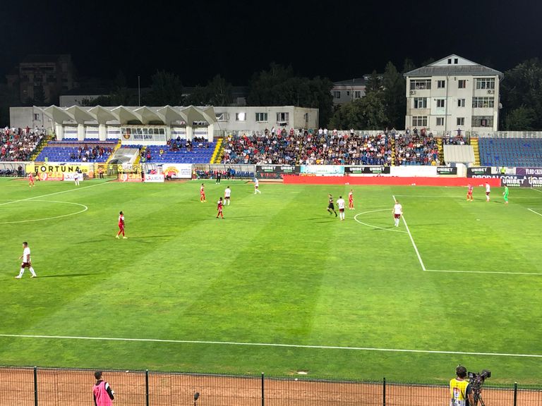 Ne-au bătut. La fotbal și galerie. FC Botoșani – Rapid 0:2 (video)