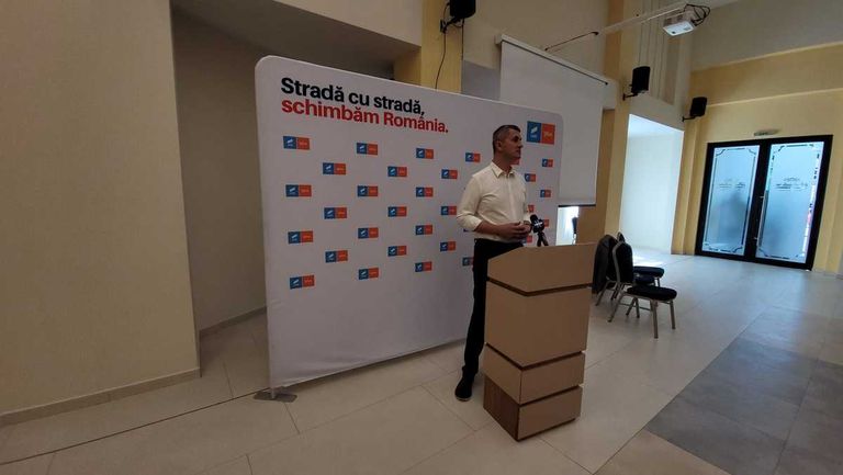 Alegeri în USR PLUS, pe fondul crizei guvernamentale. Dan Barna a ajuns la Botoșani pentru a-și prezenta programul