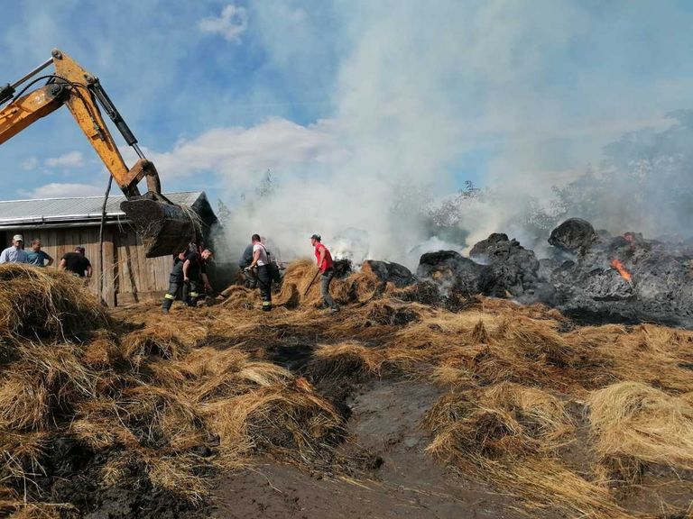 Incendiu într-o comună din județ