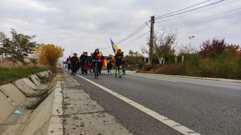 Ștafeta veteranilor „Invictus” purtată de ultramaratonistul Iulian Rotariu