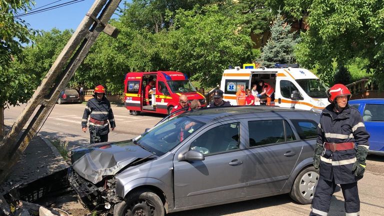 Tânără ajunsă la spital după un accident la beţie