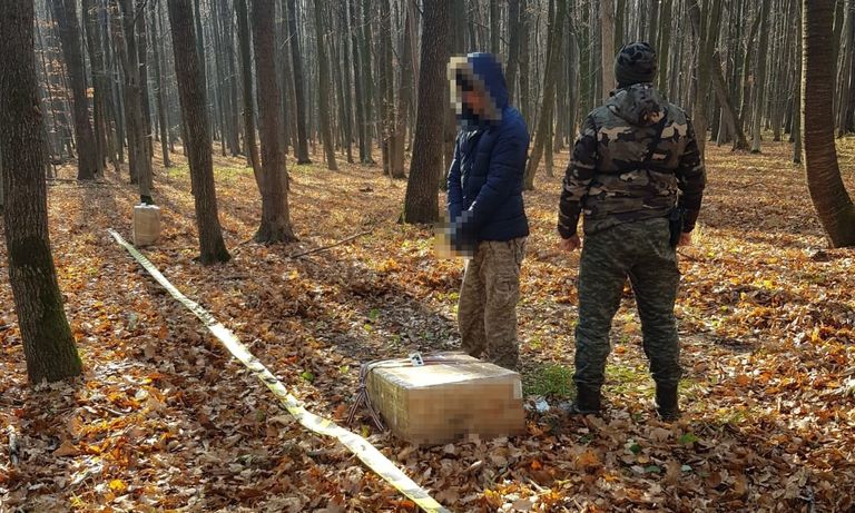 Focuri de armă și mii de țigări de contrabandă, la frontiera cu Ucraina (VIDEO)