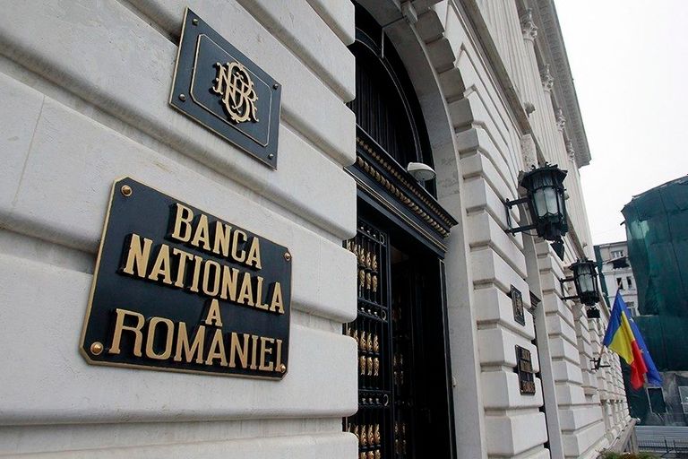 BNR scumpeşte împrumuturile în încercarea de a reduce inflaţia