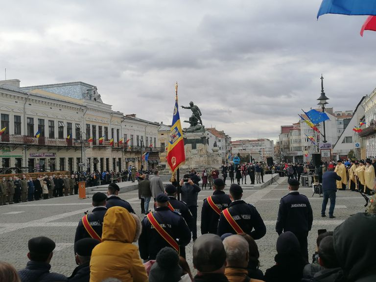Ziua Națională la Botoșani, între speech-uri și ceremonie pentru oficialități (FOTO-VIDEO)