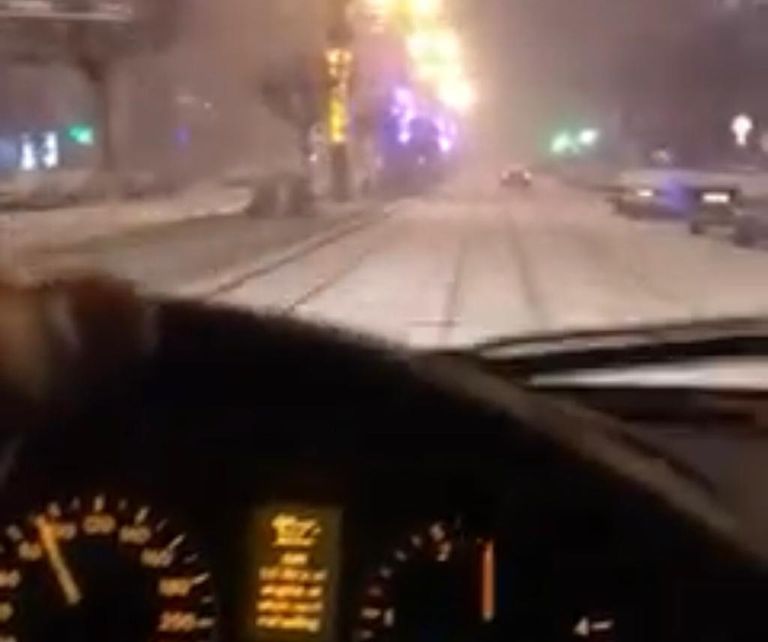 Raliu prin zăpadă cu 100 km/h (video)