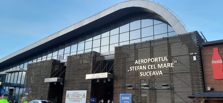 Botoșăneni blocați pe aeroportul din Suceava