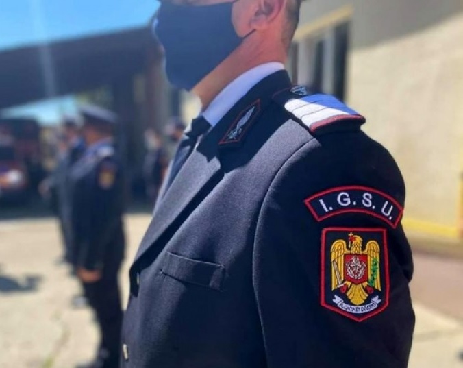 Pompieri avansați de Ziua Națională a României