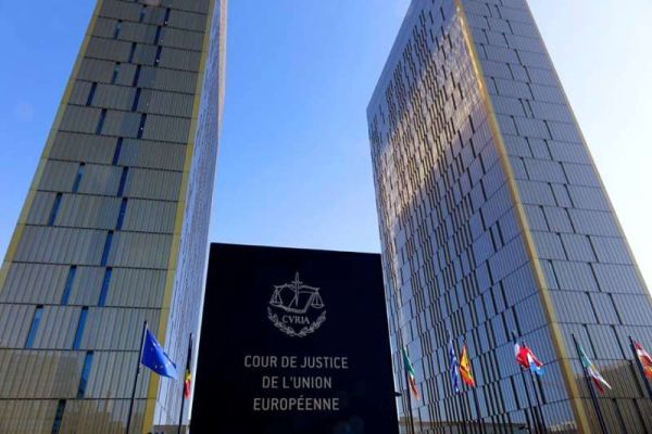 Decizie luată de UE: Judecătorii naționali pot lăsa neaplicate deciziile Curților Constituționale care se opun dreptului UE