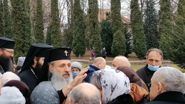 Uniţi în credinţă – ÎPS Teofan, alături de botoşăneni, la hramul Mănăstirii Popăuţi (video)