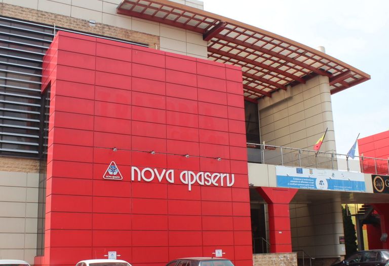 Nova Apaserv plăteşte firmă care să facă treaba şefilor