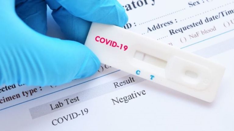Testele rapide pentru depistarea Covid vor putea fi făcute gratuit la medicul de familie