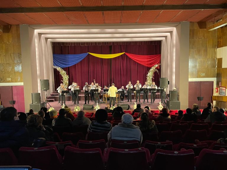 MONITORUL VIDEO: Ziua Unirii sărbătorită printr-un concert susținut de Rapsozi