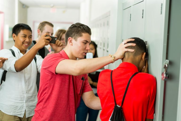 Condamnări penale pentru bullying la şcoală