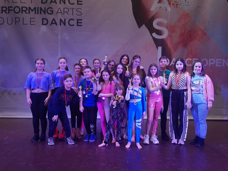 Botoșănenii de la CS „Europe Dance Gym”, pe podium la Concursul Internațional de Dans „Iași Dance Open” (VIDEO + GALERIE FOTO)