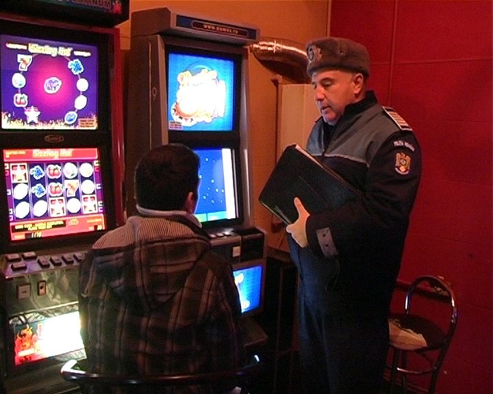 Săli de jocuri de noroc verificate de polițiștii botoșăneni