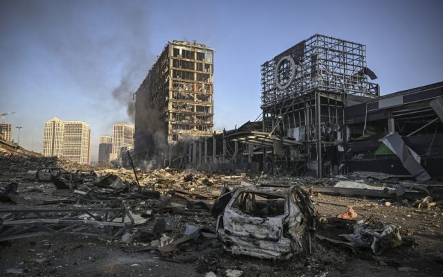 Clădiri rezidențiale din Odesa, bombardate de ruși pentru prima oară de la începutul războiului