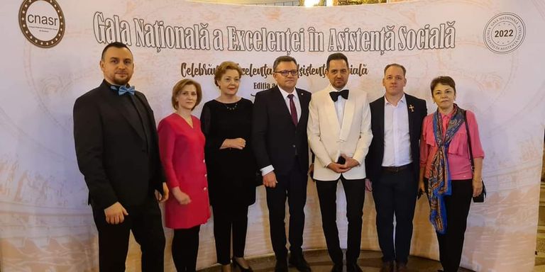 Vlad Plăcintă, premiat la Gala Naţională a Excelenţei în Asistenţă Socială