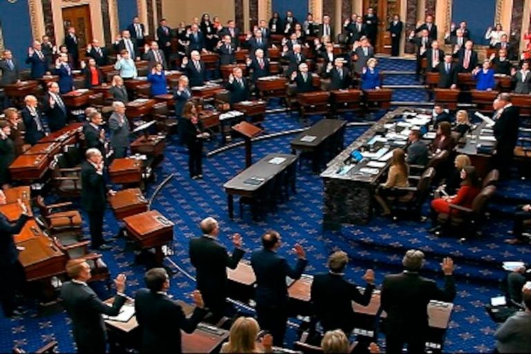 Senatul SUA îl condamnă în unanimitate pe Putin drept criminal de război