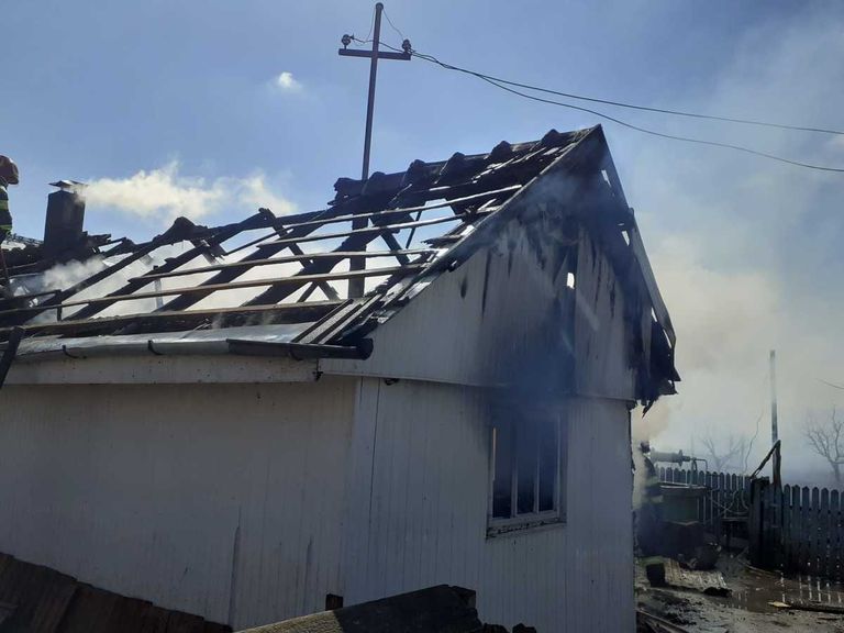 Tragedie la Hlipiceni. Bărbat ars de viu în propria locuință