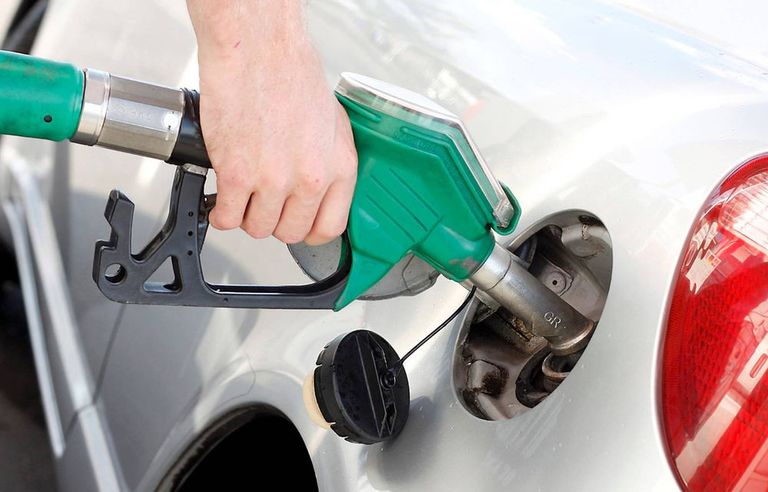 Benzina și motorina au ajuns la cele mai mari prețuri din istorie în România