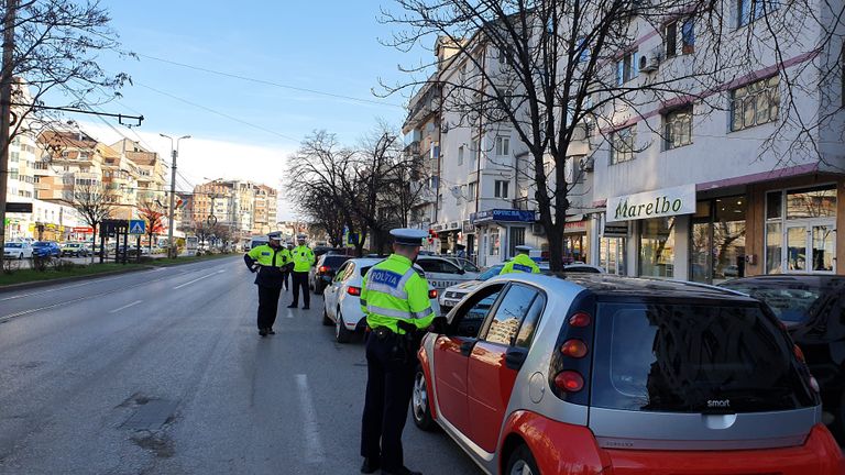 Acțiune a polițiștilor rutieri pe străzile municipiului. Mai mulți șoferi au fost sancționați (FOTO-VIDEO)