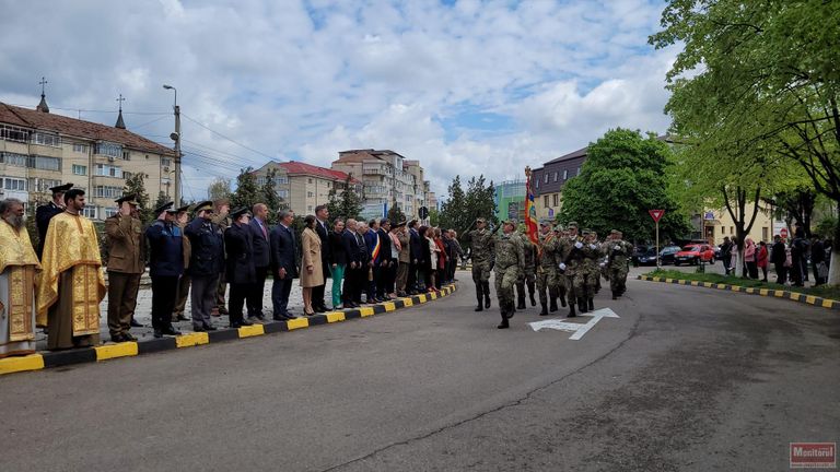 Omagiu adus veteranilor de război. Ceremonii militare în centrul municipiului (VIDEO)