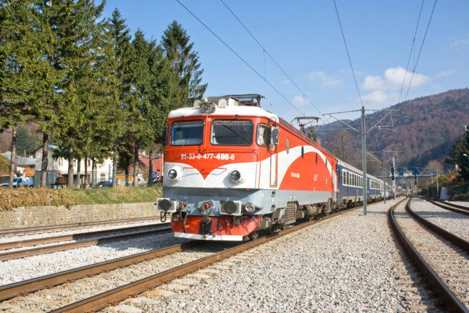 CFR suplimentează numărul de trenuri în perioada Sărbătorilor Pascale