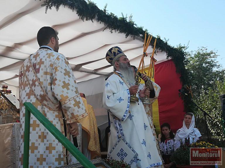 Sărbătoare în comuna Dobârceni – ÎPS Teofan va sfinți Biserica „Sfinții Arhangheli Mihail și Gavriil”