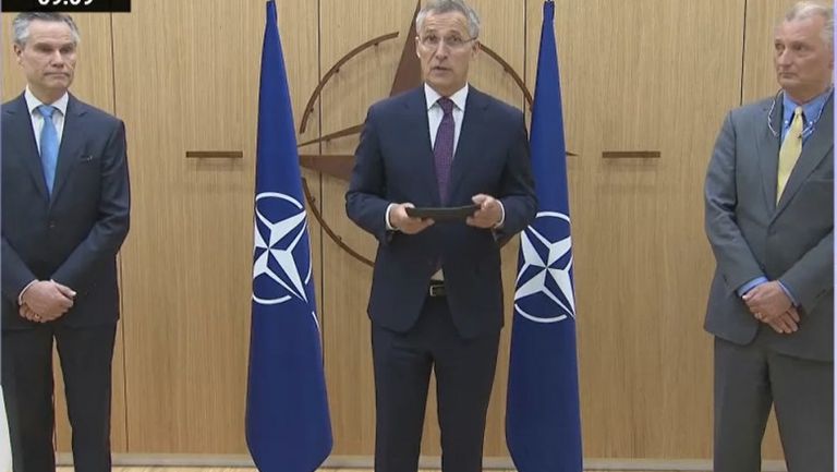Suedia și Finlanda și-au depus candidaturile la NATO