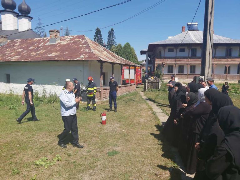 Măicuțele de la Vorona au fost învățate cum să intervină în situații de urgență