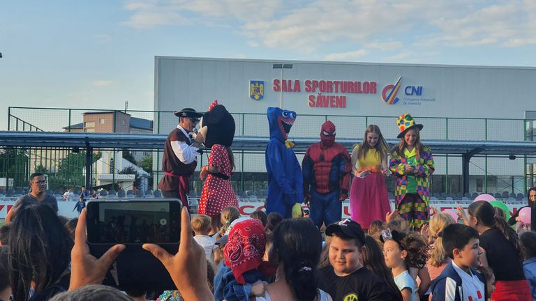 Discotecă estivală pentru copii și tineri, la Săveni