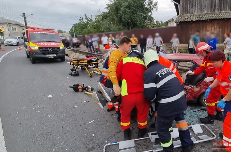 Circulație îngreunată spre Suceava după un accident grav